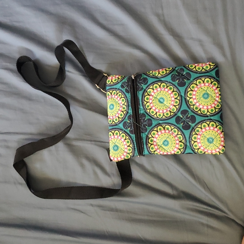 No brand given, but looks like Vera Bradley, Crossbody